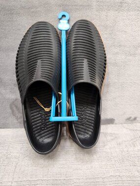 People Footwear Rio Really Black/Gum Women 7/M5 (EU37) NIB